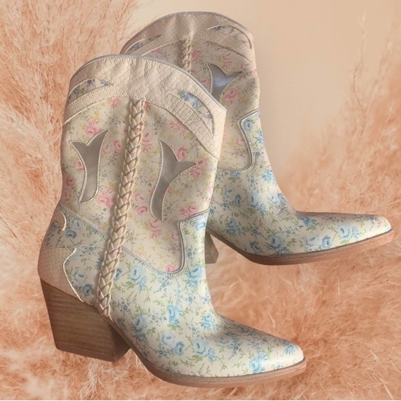 Western Boots NEW DOLCE VITA NEW Loral Womens Short Pastel Floral Cowboy Boots 6 - Picture 2 of 7